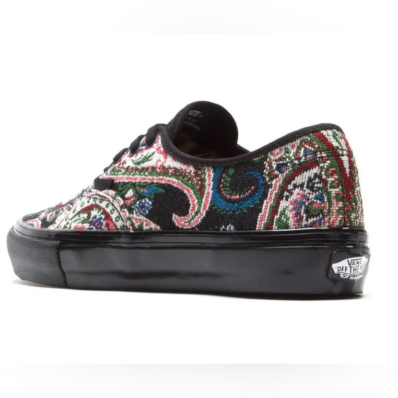 BRAND NEW Vans special edition paisleys - Picture 15 of 16